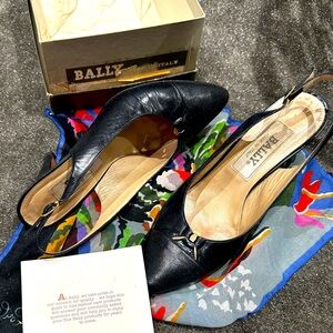 Bally's sling back leather vintage shoes